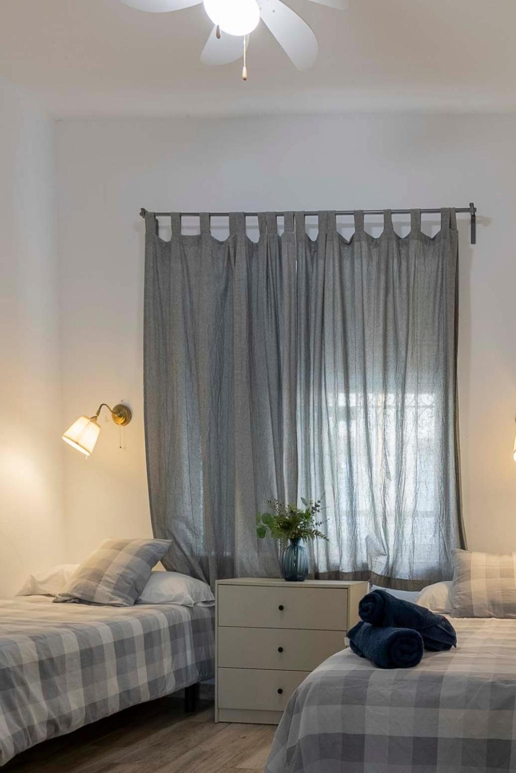 Apartamentos Los Remedios Σεβίλλη Εξωτερικό φωτογραφία