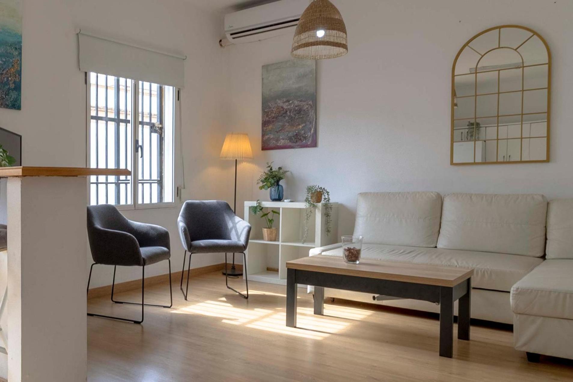 Apartamentos Los Remedios Σεβίλλη Εξωτερικό φωτογραφία